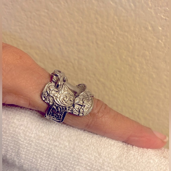 Vintage Western Horse Saddle Ring - Picture 6 of 8